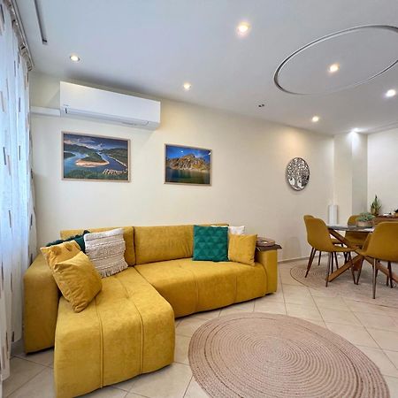 Premium Comfy 2Bdr Apt - Free Parking - Fast Wi-Fi 소피아 외부 사진