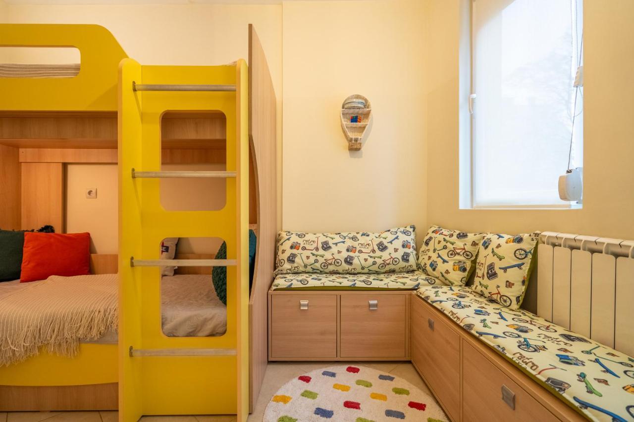 Premium Comfy 2Bdr Apt - Free Parking - Fast Wi-Fi 소피아 외부 사진