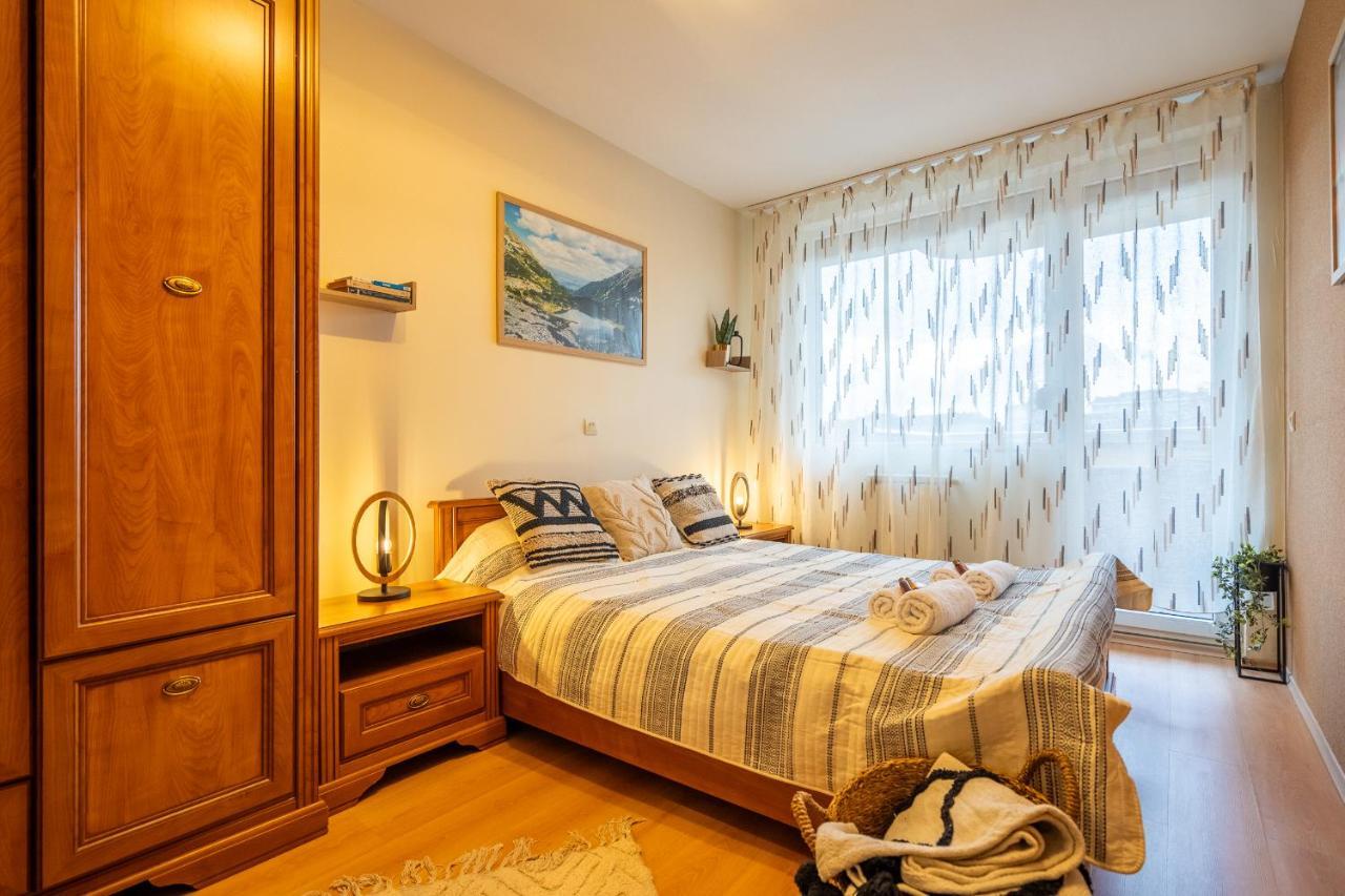 Premium Comfy 2Bdr Apt - Free Parking - Fast Wi-Fi 소피아 외부 사진