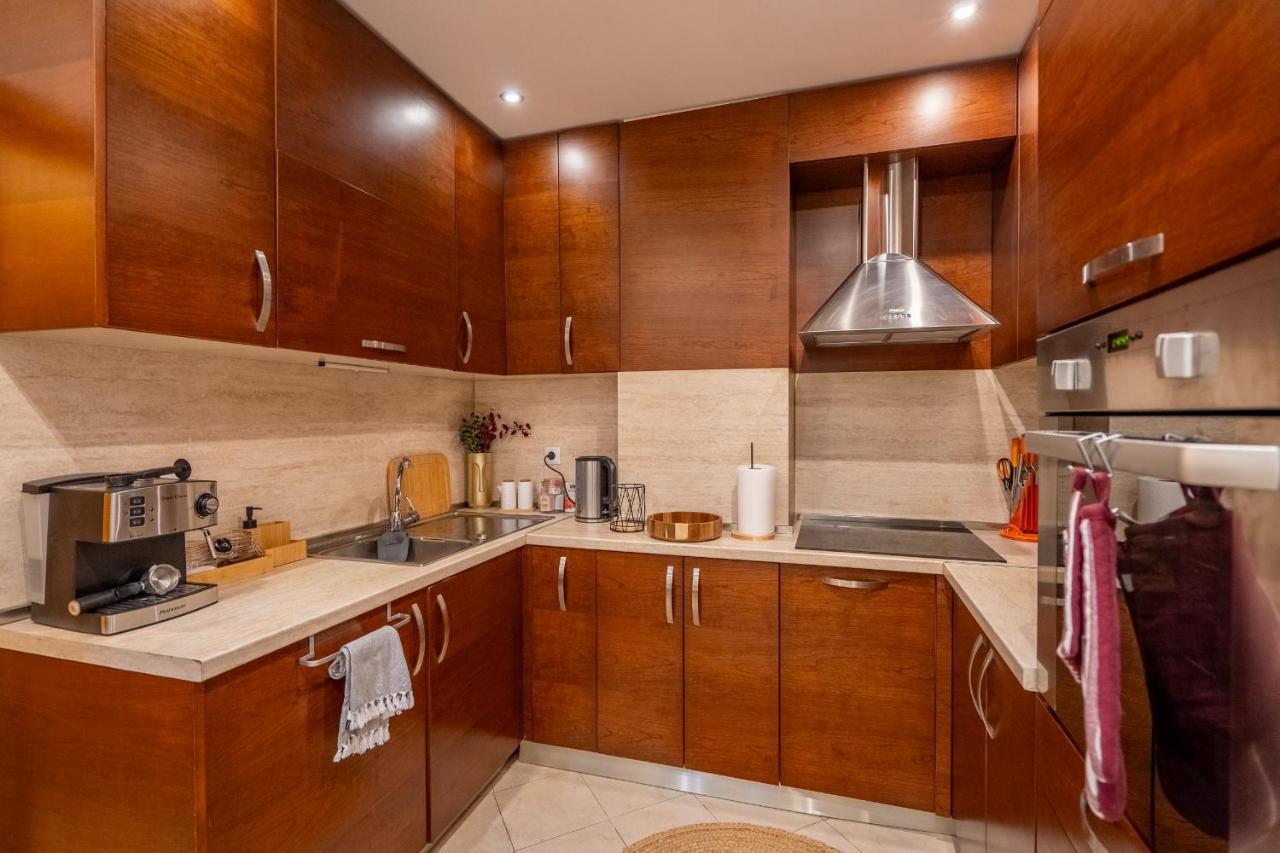 Premium Comfy 2Bdr Apt - Free Parking - Fast Wi-Fi 소피아 외부 사진