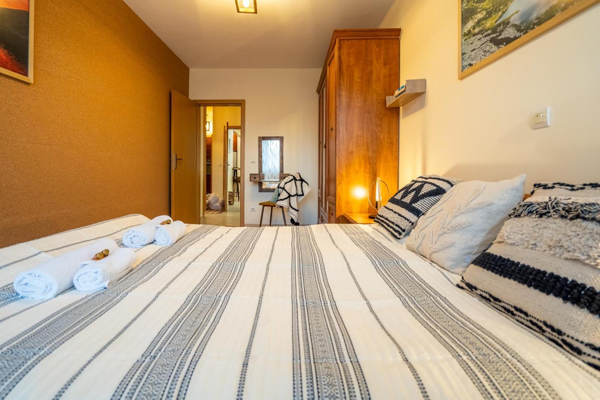 Premium Comfy 2Bdr Apt - Free Parking - Fast Wi-Fi 소피아 외부 사진