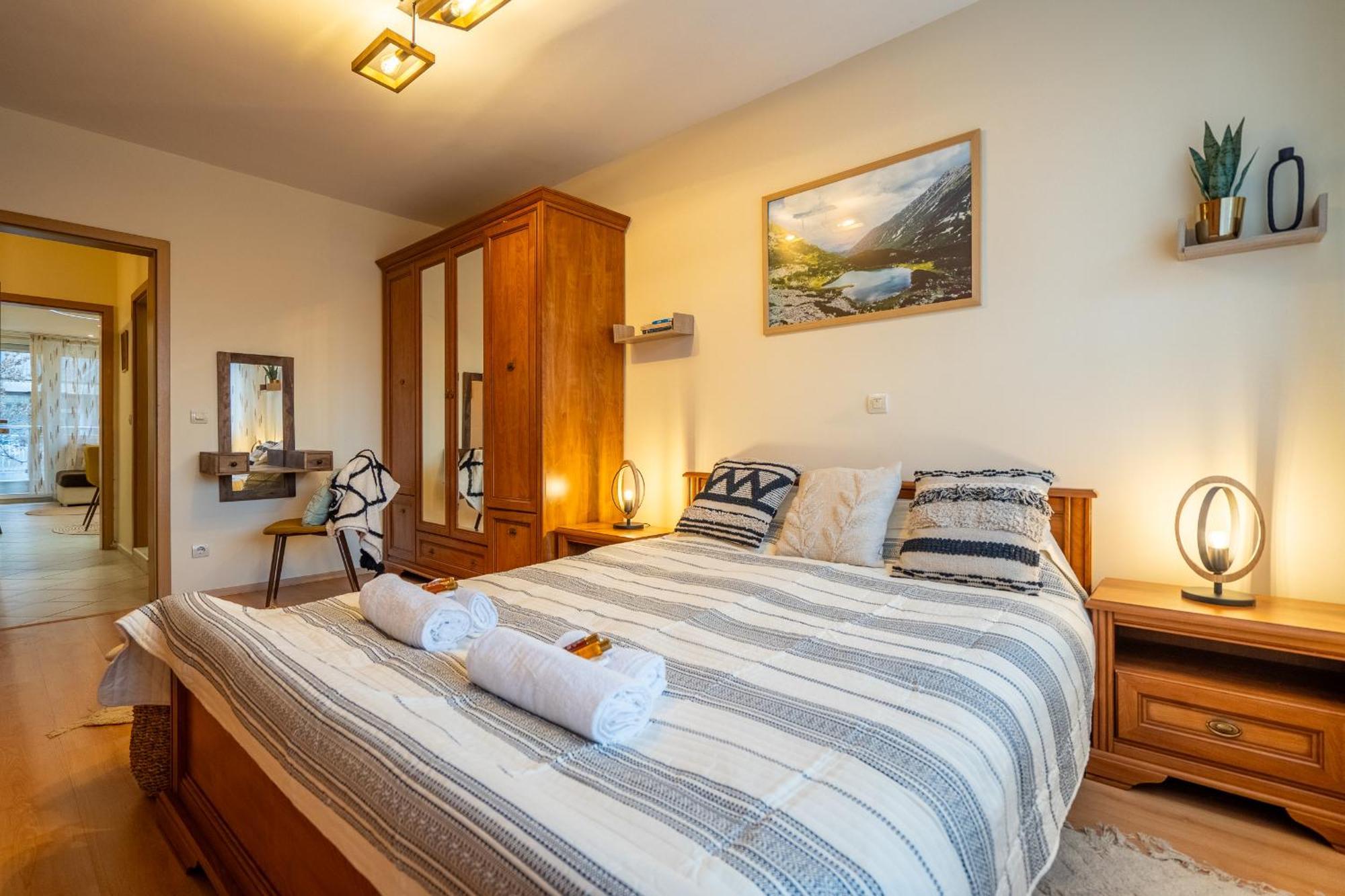 Premium Comfy 2Bdr Apt - Free Parking - Fast Wi-Fi 소피아 외부 사진